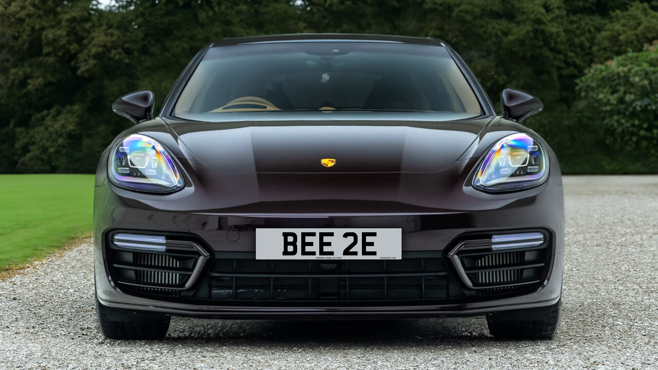 Car displaying the registration mark BEE 2E